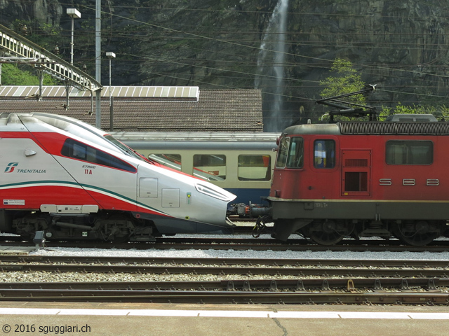 SBB Re 4/4 II 11255 e Trenitalia ETR 610 011